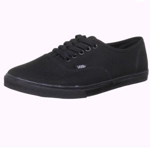 Vans Authentic Lo Pro Black Skate Shoes NWT